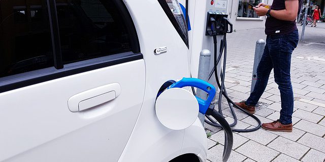 Szykuje się nowe rozporządzenie o wsparciu z Funduszu Niskoemisyjnego Transportu. Wsparcie do zakupu pojazdów także dla osób fizycznych?