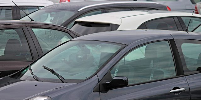 Duża nowelizacja Prawa o ruchu drogowym – rejestrowanie auta u dealera i inne ułatwienia dla kierowców