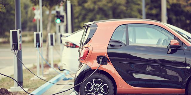 Wchodzi w życie rozporządzenie o dopłatach do elektryków dla osób fizycznych
