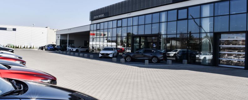 Wydziały komunikacji wreszcie otwarte, nowe limity w obiektach handlowych i usługowych, koniec zakazu przemieszczania