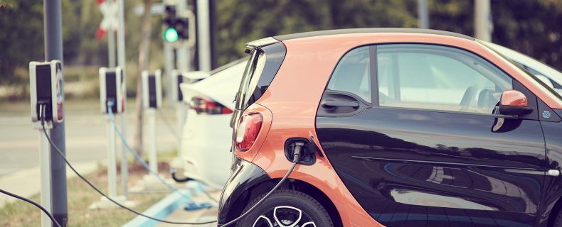 Budowa stacji ładowania samochodów elektrycznych