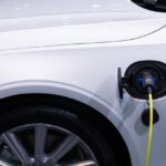 Projekt ustawy o zmianie ustawy o elektromobilności i paliwach alternatywnych przyjęty przez Radę Mi...