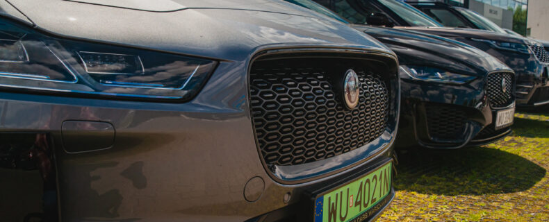 Zmieniają się stawki ważnych opłat dla firm działających na rynku motoryzacyjnym i w transporcie