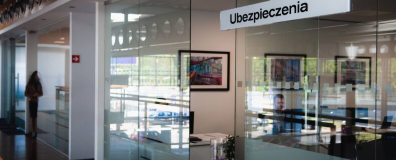 Zapłata składki ubezpieczeniowej przez dealera za klienta
